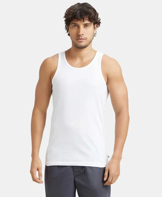 VEST 8820